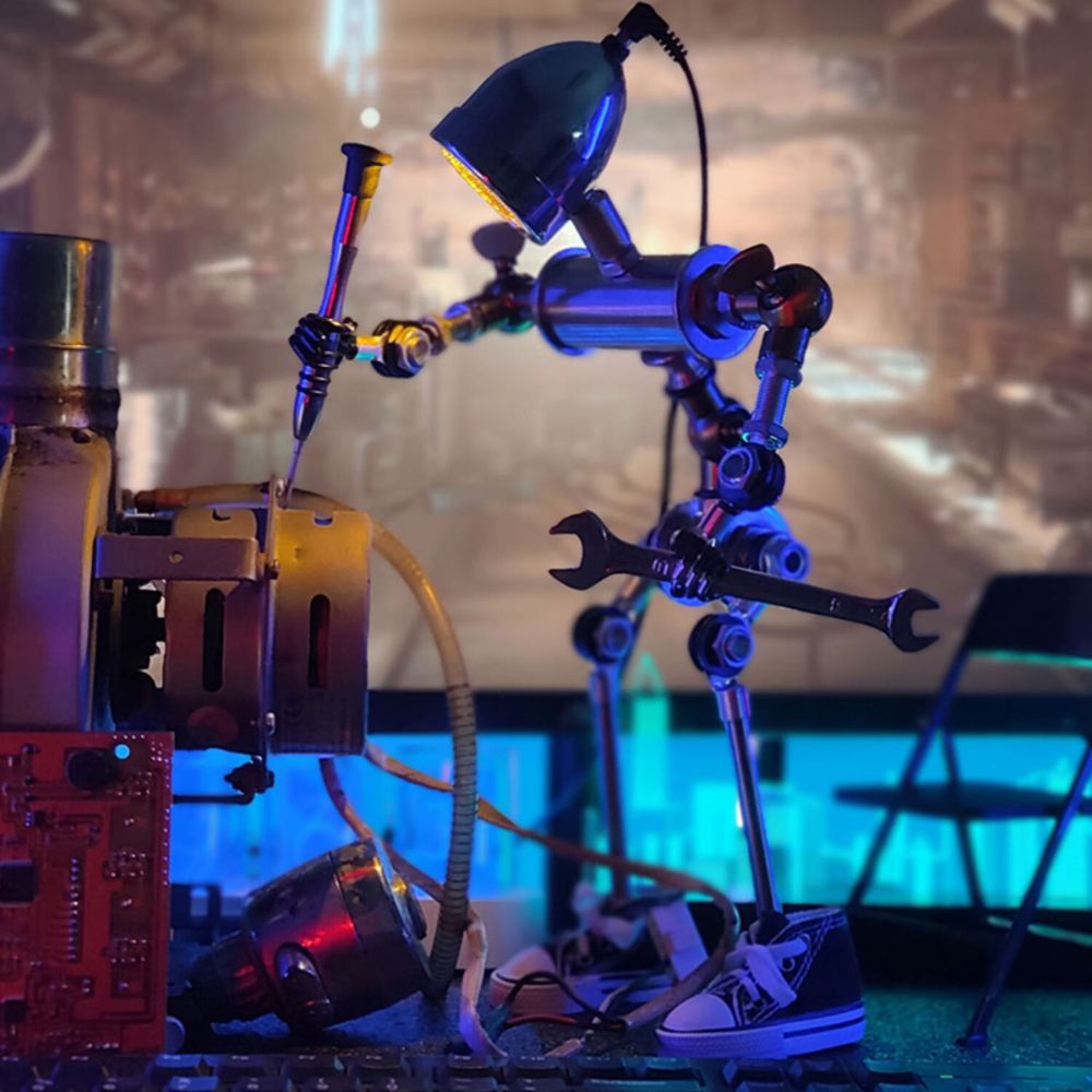 Poseable Robot Desk Lamp