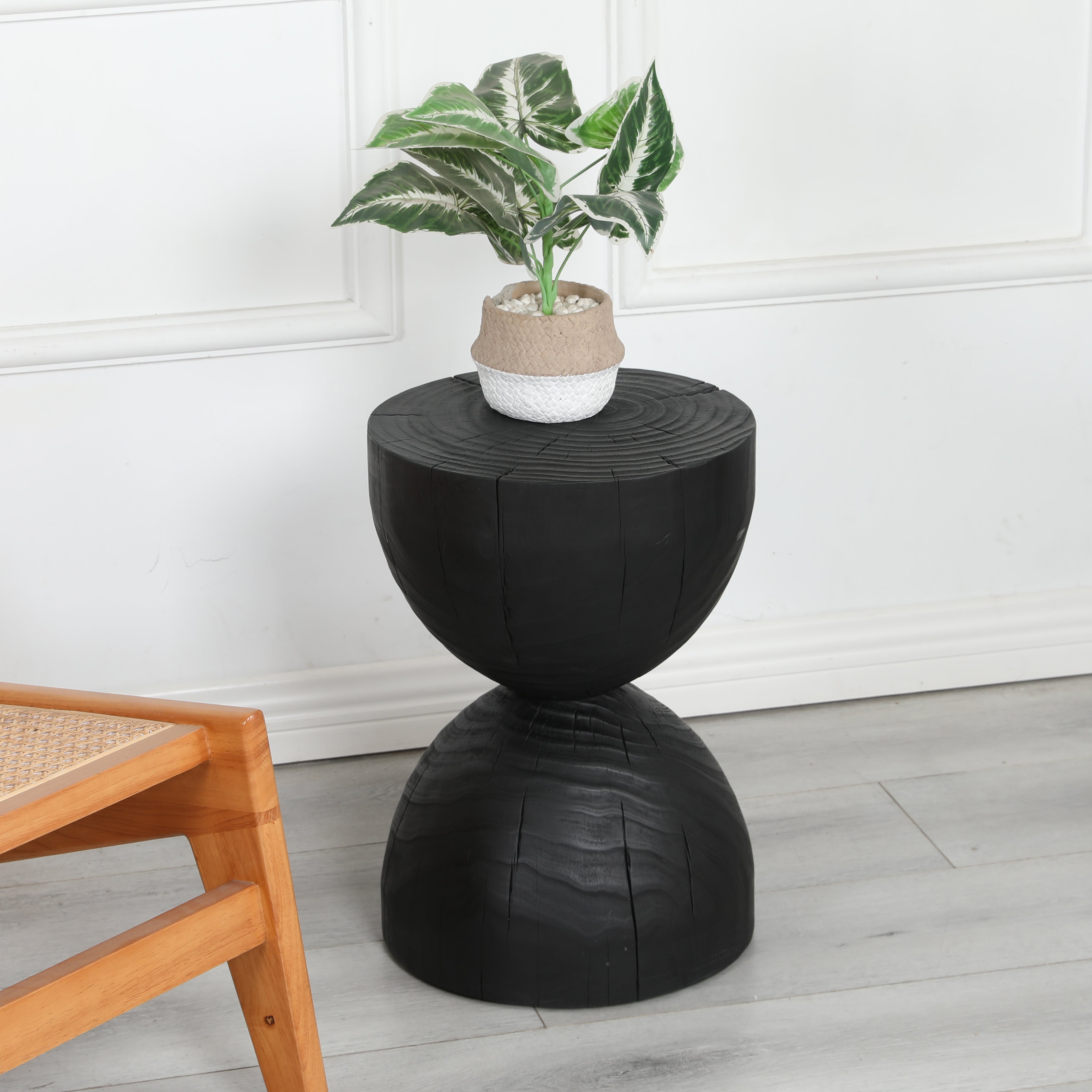 Round Mango Wood Side Table in Black